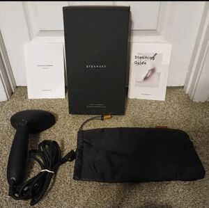 Steamery Stockholm Cirrus No.2 Handheld Garment Steamer in Black